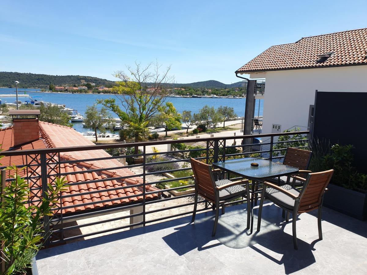 Apartmani Kameno Sidro Bilice Buitenkant foto
