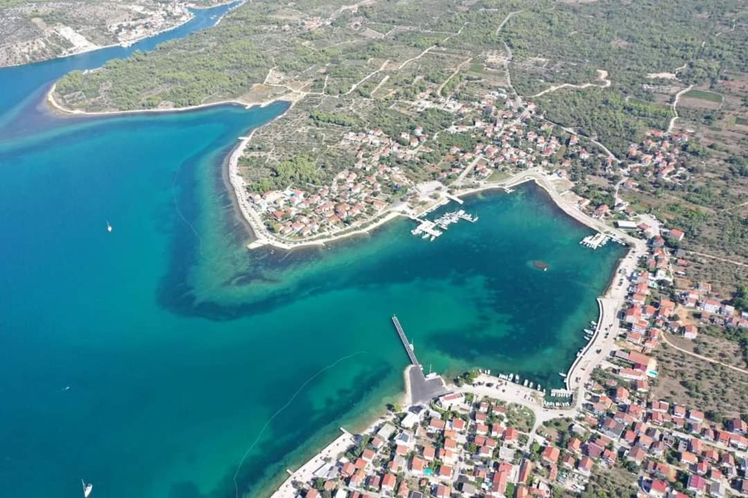 Apartmani Kameno Sidro Bilice Buitenkant foto