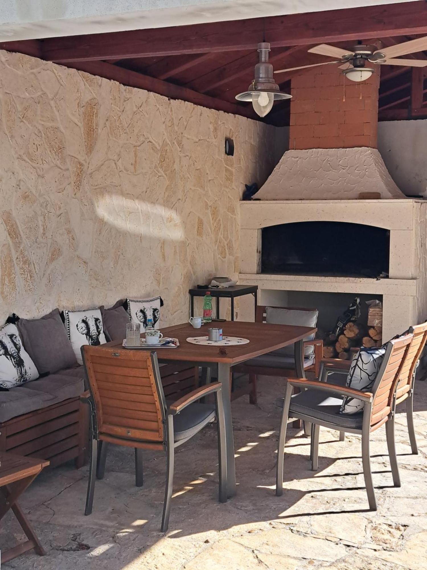 Apartmani Kameno Sidro Bilice Buitenkant foto