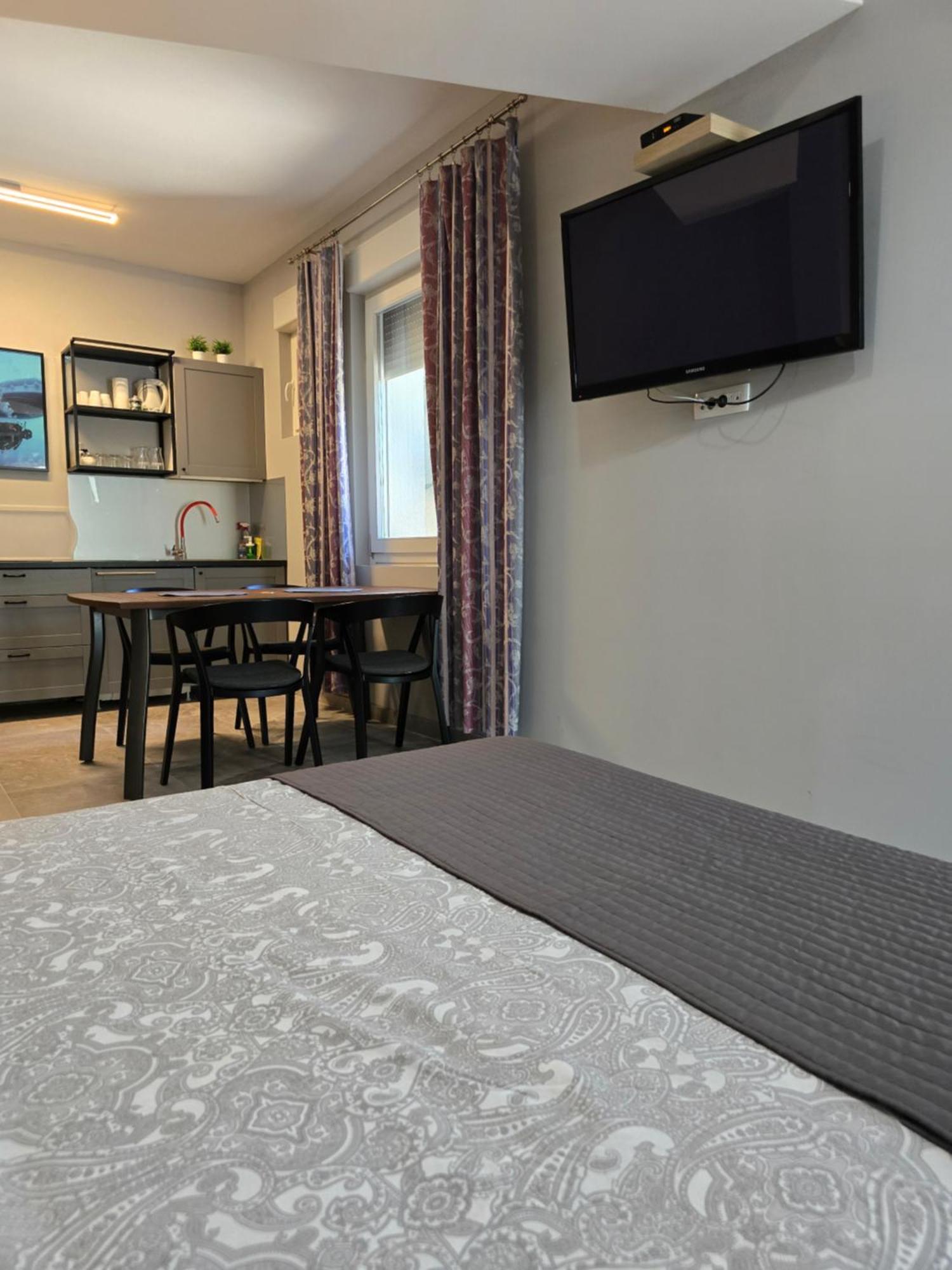 Apartmani Kameno Sidro Bilice Kamer foto