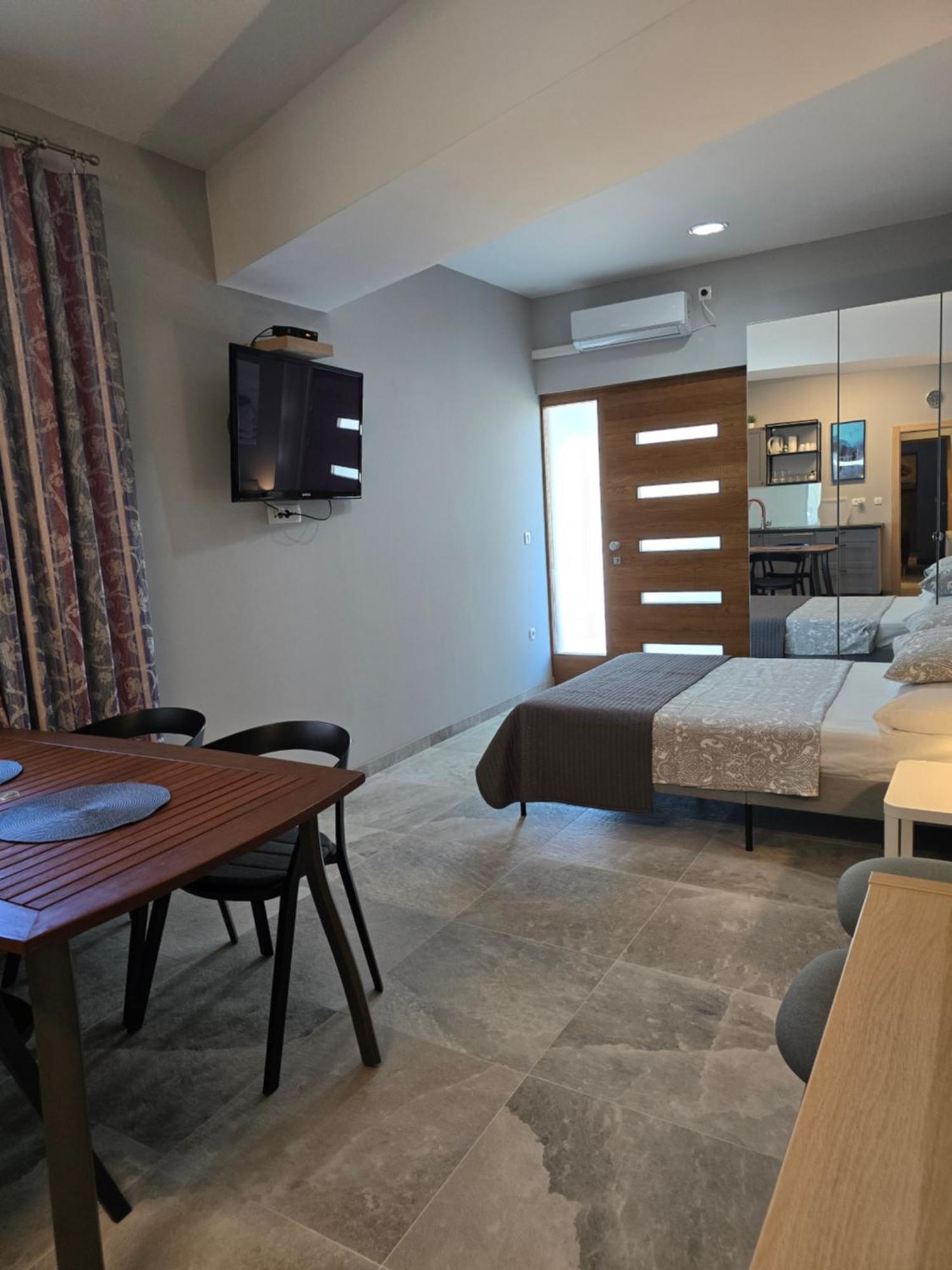 Apartmani Kameno Sidro Bilice Kamer foto