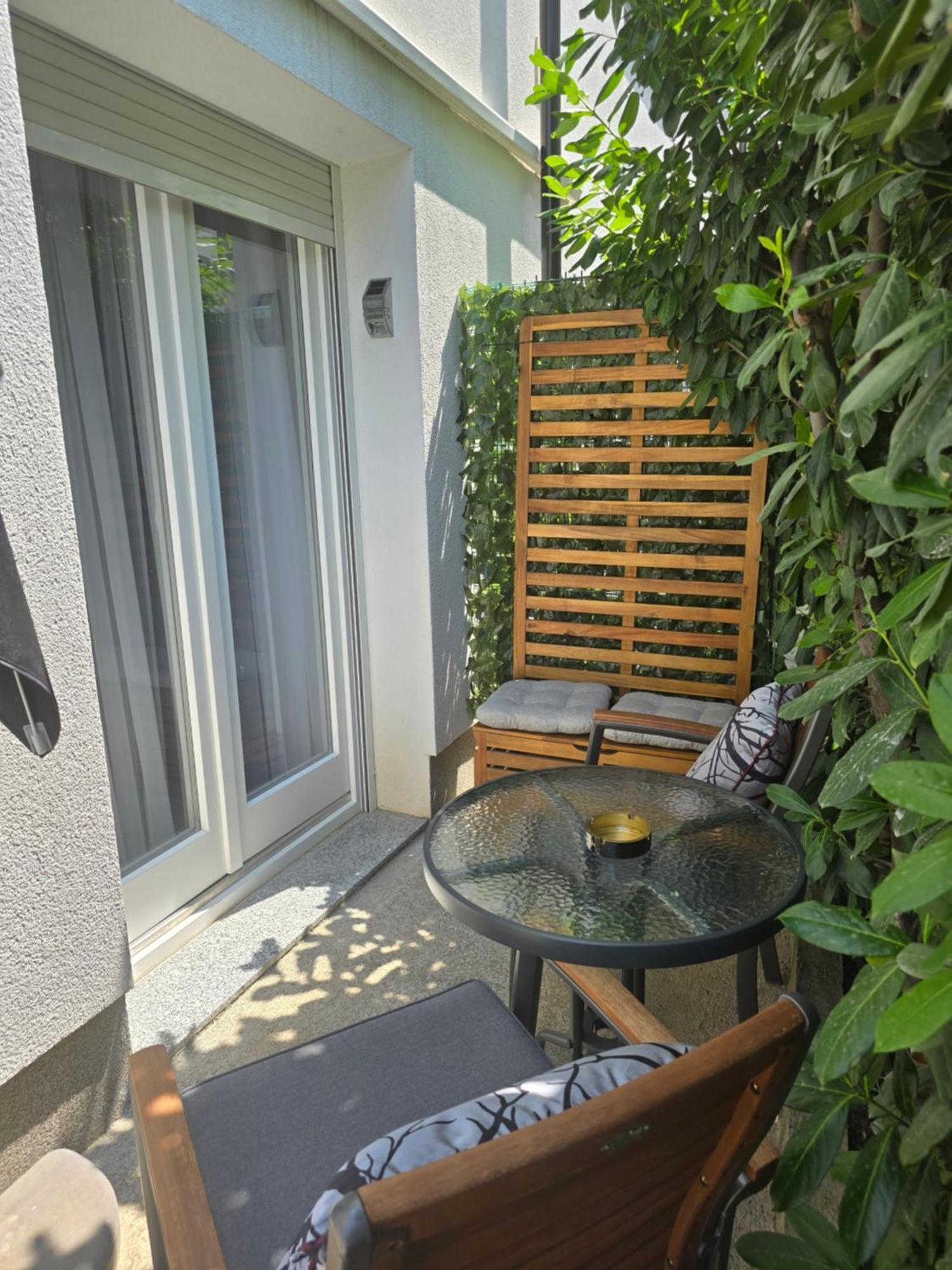 Apartmani Kameno Sidro Bilice Kamer foto